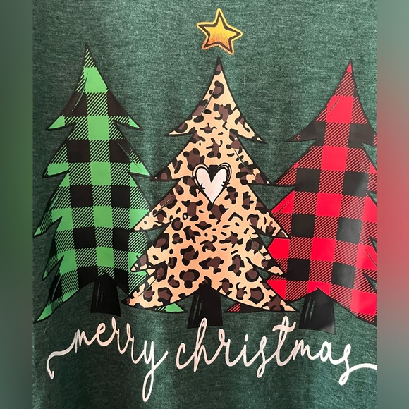 Green Short Sleeve Christmas Tree Tshirt size XL - Picture 2 of 4